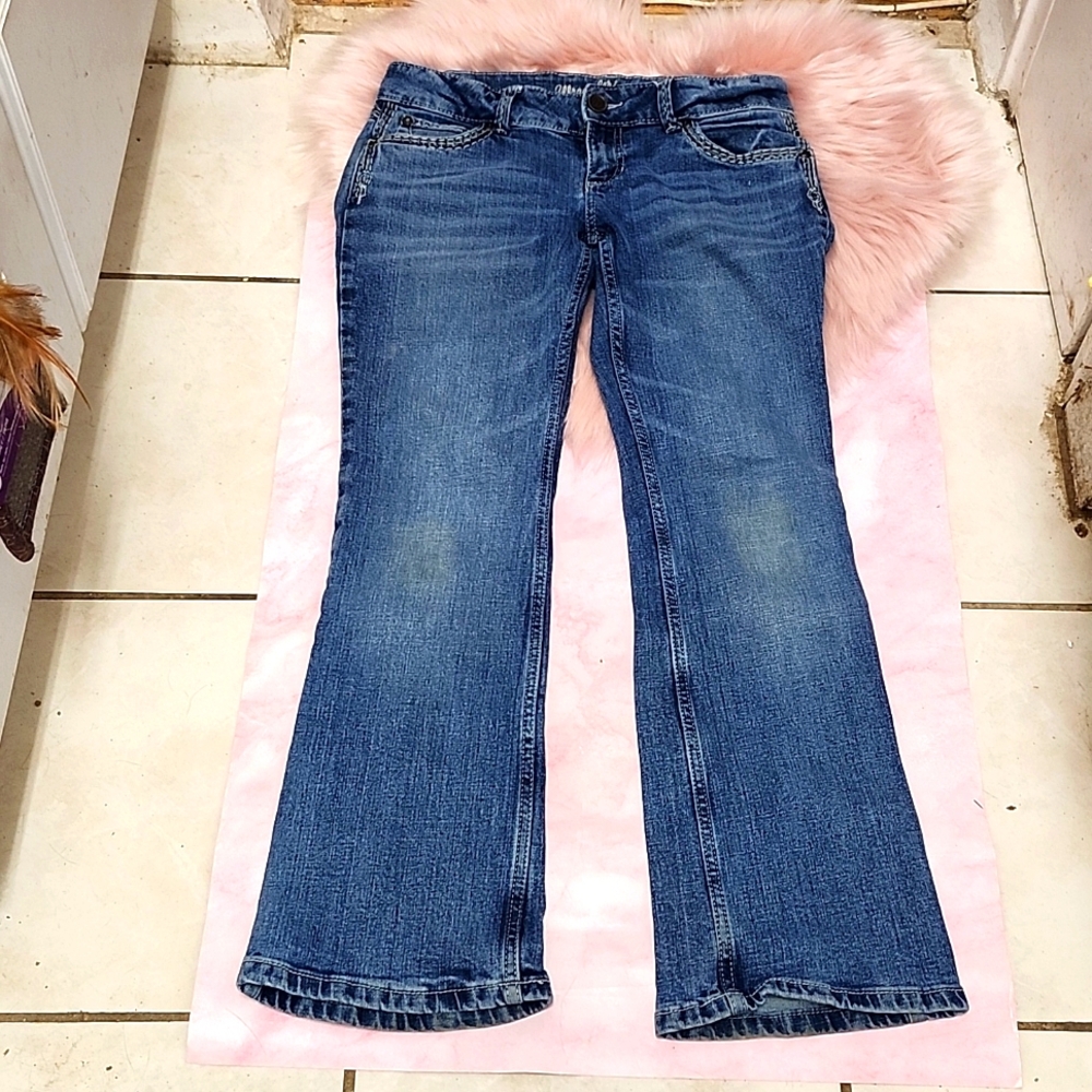 *NOTE* PRE-LOVED Y2K WRANGLER BOOTCUT DISTRESSED DENIM JEANS-5